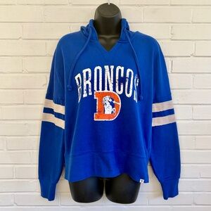 Women's Fanatics Royal Denver Broncos Bold Move Dolman V-Neck Hip Hoodie, SZ M